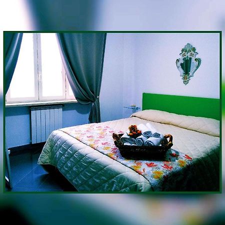 B&B Galileo Napoli Bagian luar foto