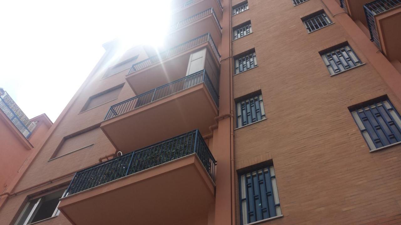 B&B Galileo Napoli Bagian luar foto