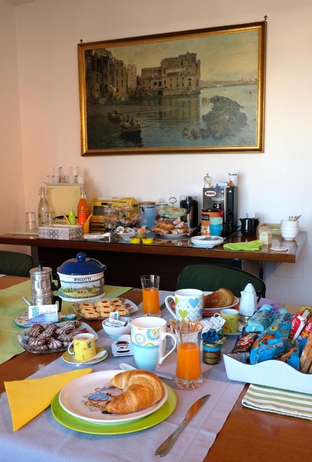 B&B Galileo Napoli Bagian luar foto